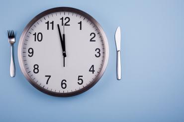 Longer Lunches, Smarter Students?  The Controversy of 10 Minute or 1 Hour Lunch Periods