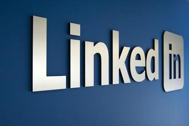 Is LinkedIn a Valuable Network for High School Students? 